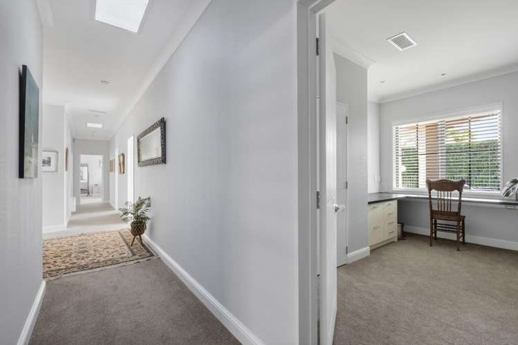 49B Cowley Drive Leamington_7