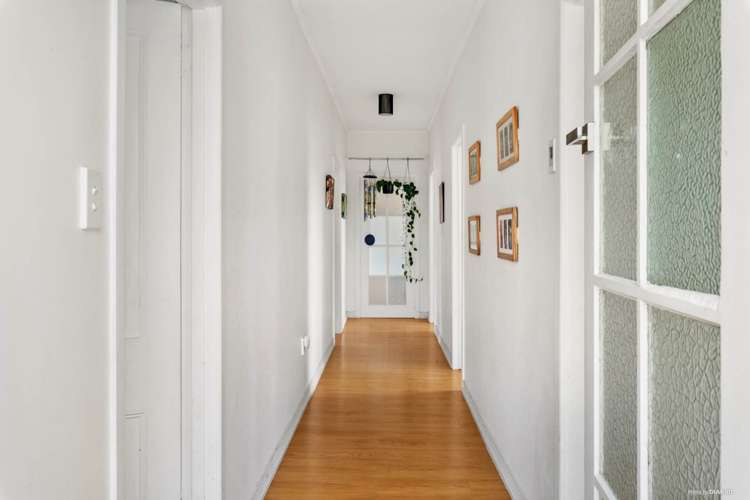 89 Pearson Road Kingseat_21