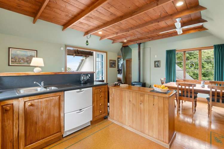 32, 34, 36 & 38 Moerangi Street Broad Bay_6