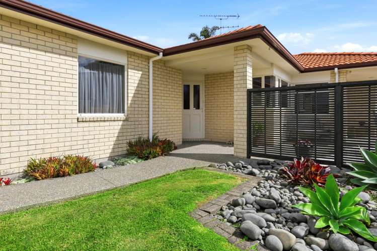 14 Chesterfield Way Orewa_22