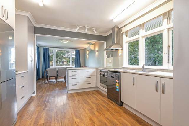 8 Winston Avenue Hokowhitu_1