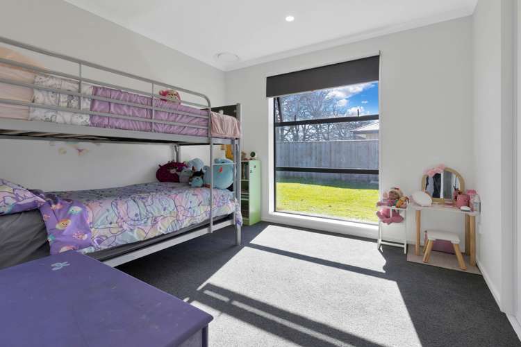 63 Quinn Crescent Woodend_9