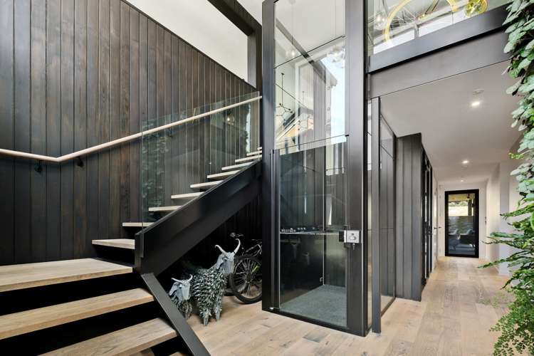 22 Falconer Rise Jacks Point_1