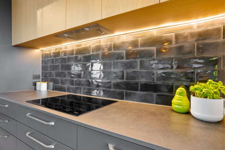 10 Vaughan Crescent Murrays Bay_5