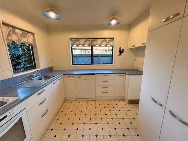 10 Kowai Pl Amberley_1