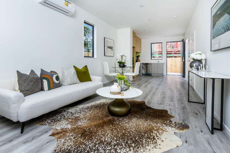 8/10 Arney Road Ranui_8