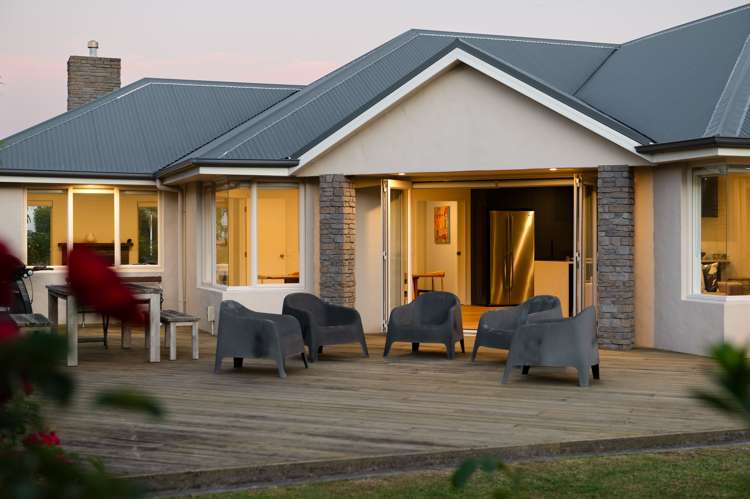 88 Huntington Drive Huntington_13