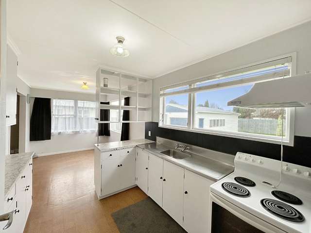 31 Abraham Crescent 10929_3