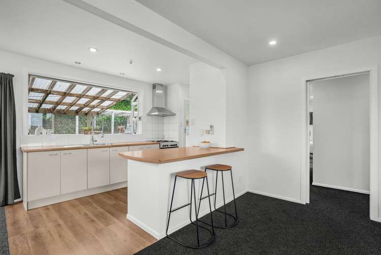 9 Laburnum Grove Maungaraki_10