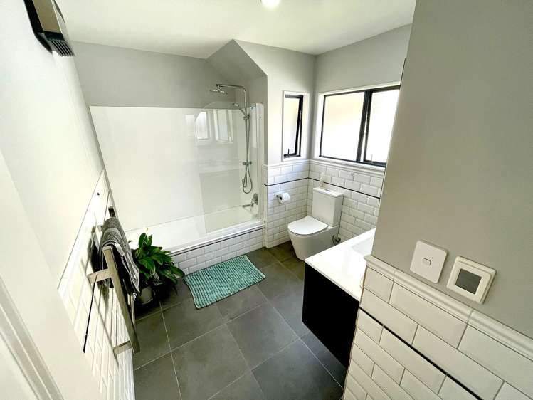 17a Furlong Crescent Churton Park_14