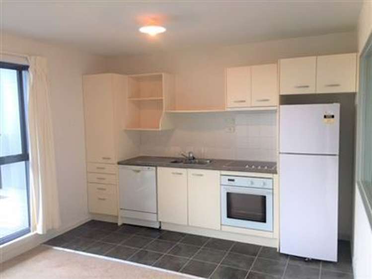 11/241 Hinemoa Street Birkenhead_2