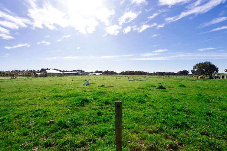 143 Black Road Otatara_32