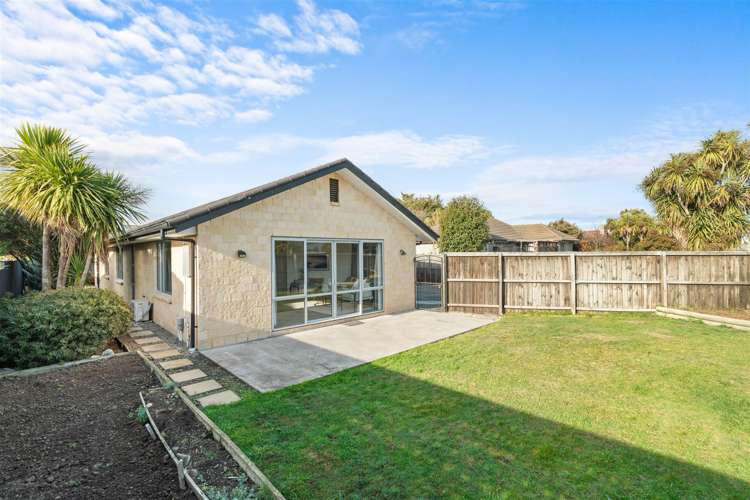 98 Gilberthorpes Road Hei Hei_18