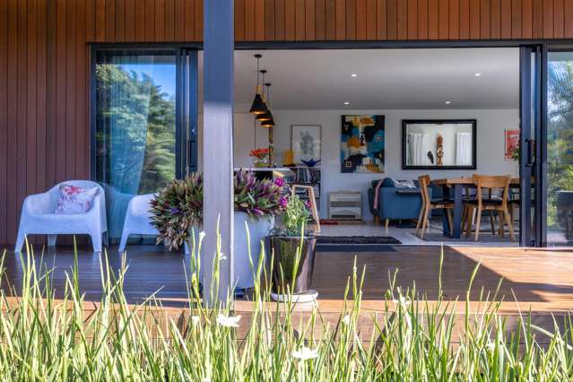 109 Queens Drive Oneroa_1