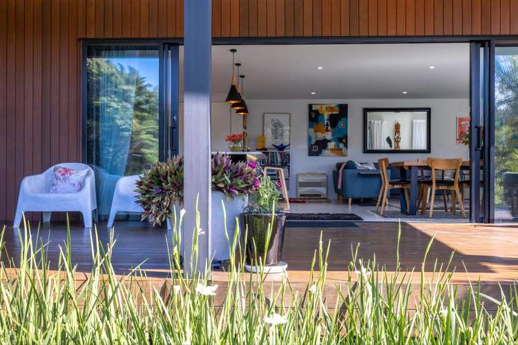 109 Queens Drive Oneroa_1