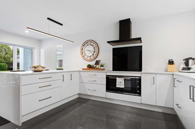 52 Regents Park Drive Casebrook_4