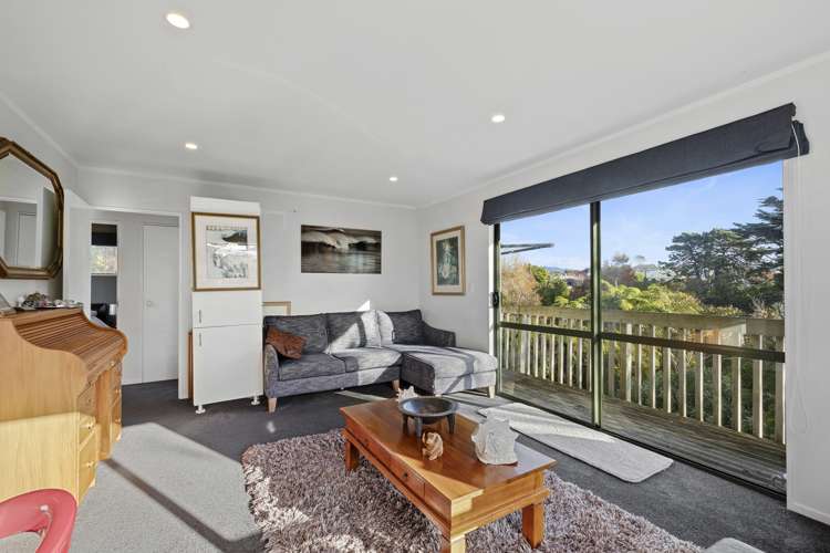 142 Seaview Road Westown_9