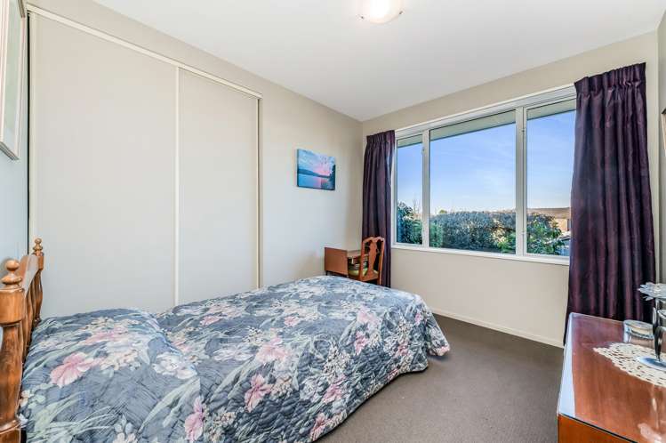 77 North Terrace Darfield_13