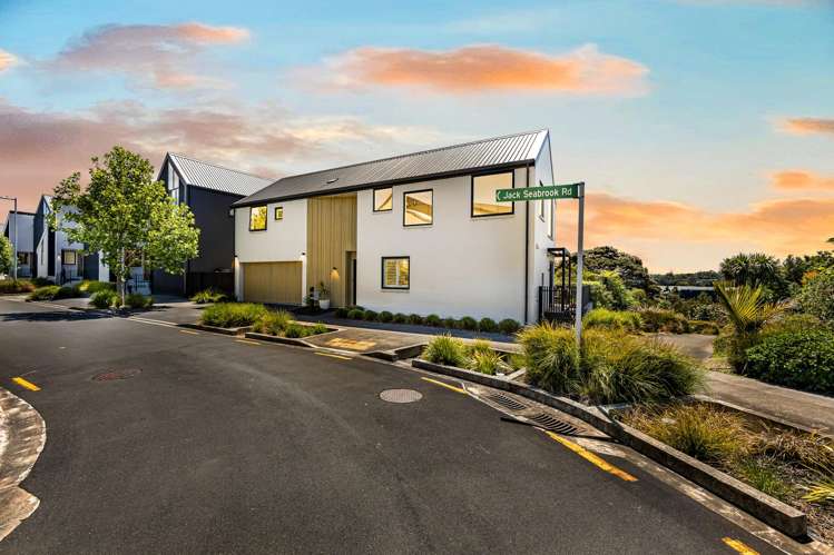 3 Jack Seabrook Road Hobsonville_21