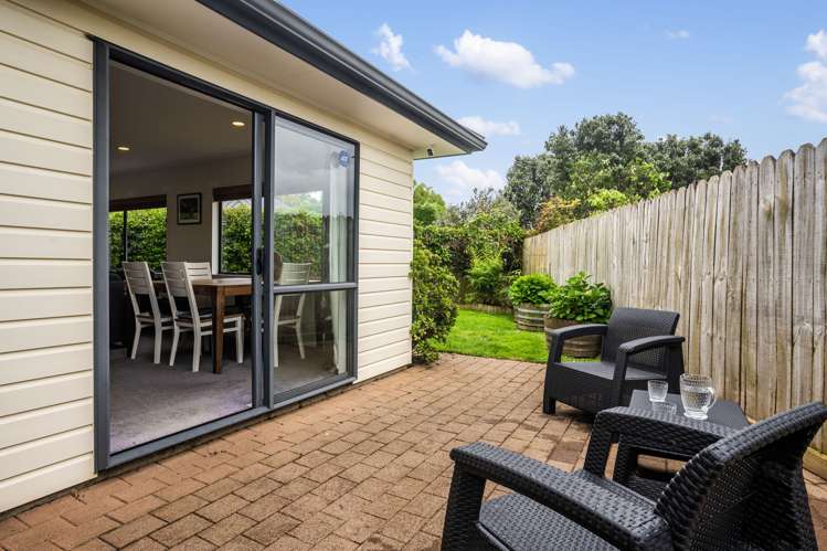 35b Coral Crescent Panmure_6