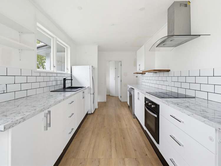 54 Kuku Beach Road Levin_18