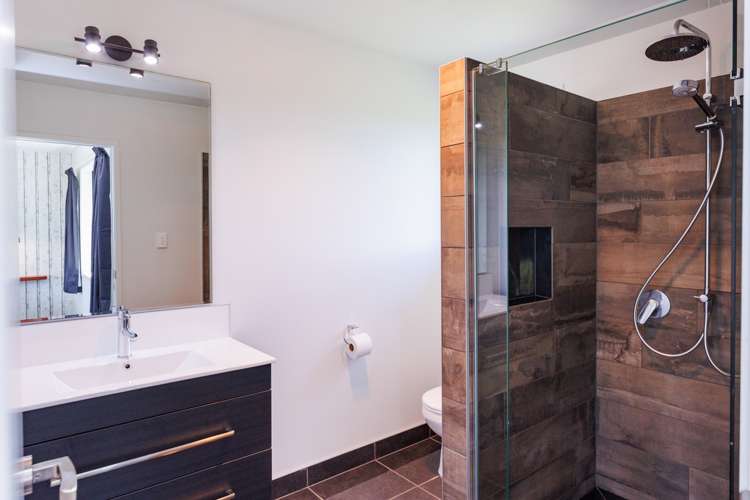 103 Almadale Road Cheltenham_9