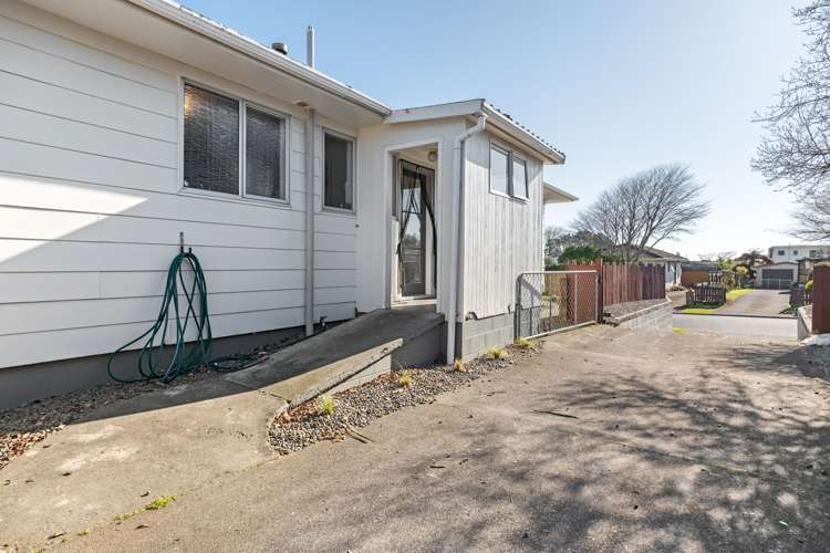 3 Airedale Place Waitara_19