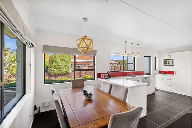 7 Sovereign Street The Wood_2