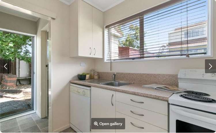 10/37 Pharazyn Street Melling_7