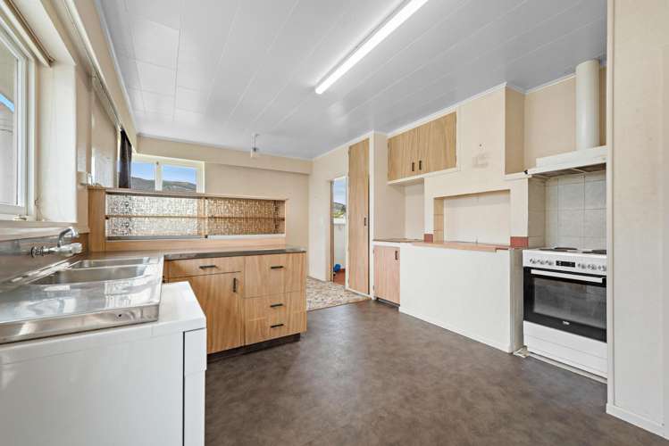 50 & 50a Bushyhill Street Tapanui_6