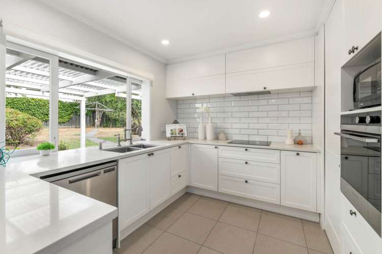 12 Holly Way Sunnyhills_8