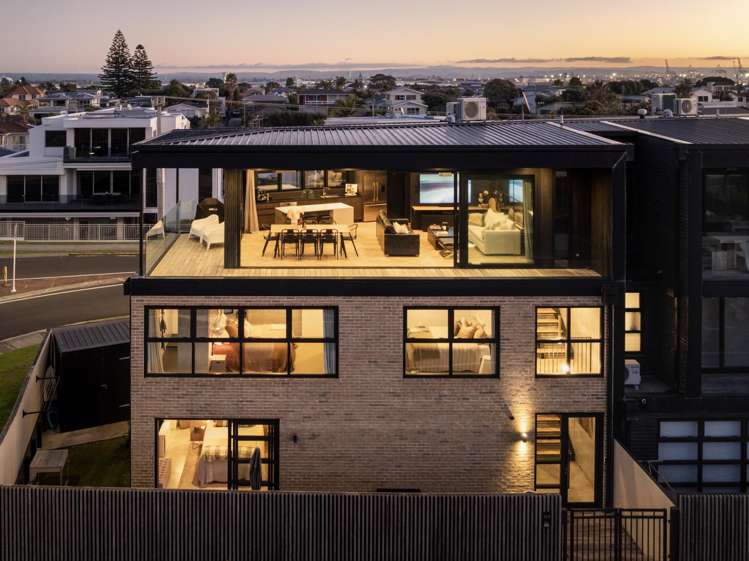 212 Marine Parade Mount Maunganui_25