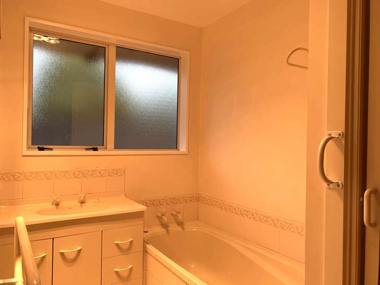 111 Carmen Road Hei Hei_5