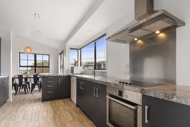 8 Taurus Place Kawaha Point_17