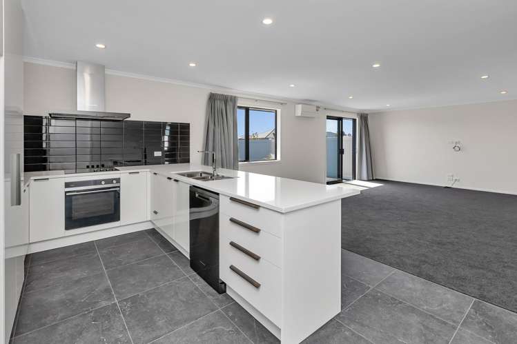 10 Hauhou Lane Ruakākā_23