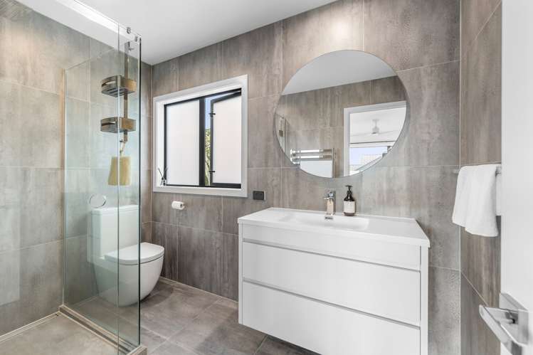 1/4 Lynch Street Point Chevalier_11