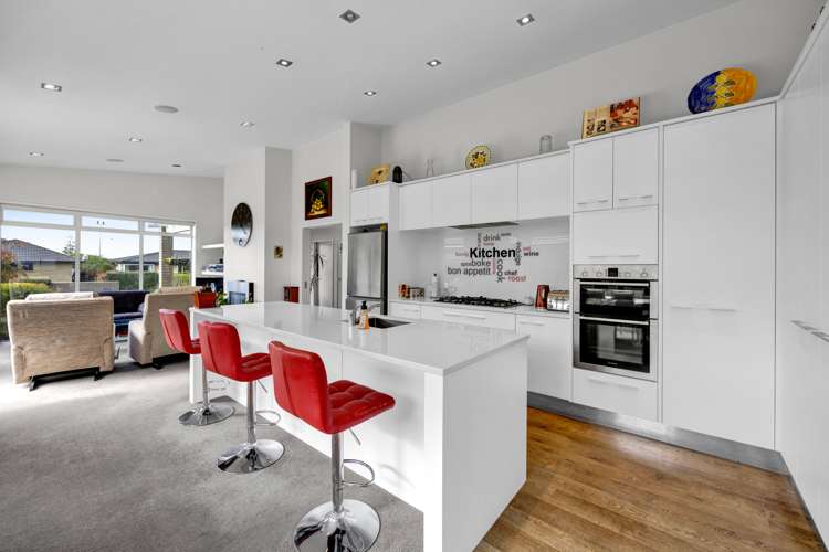 27 Montague Grove Stratford_7