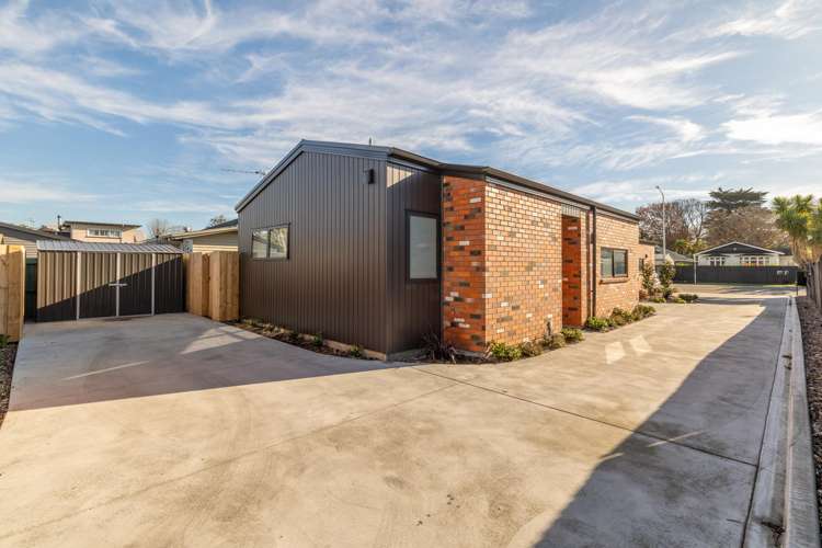2/152 Woodham Road Linwood_16