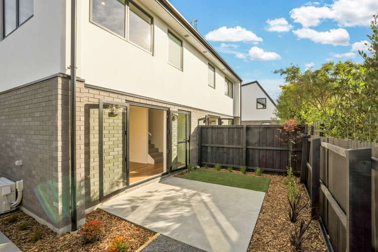 3/10 Perth Street Richmond_9