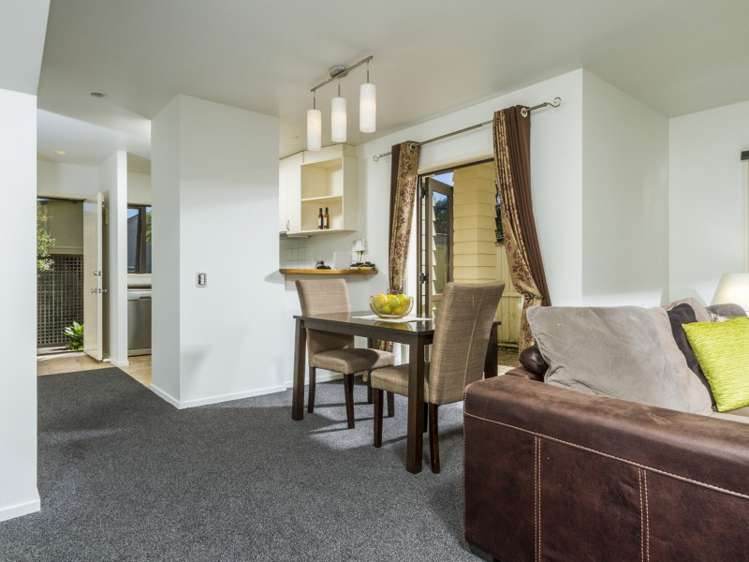 6/92 Bush Road Albany_13