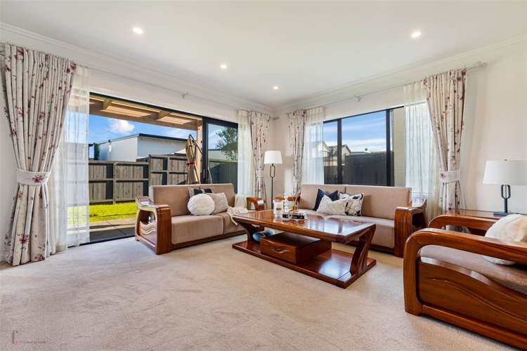 6 Sacred Kingfisher Road Hobsonville_3