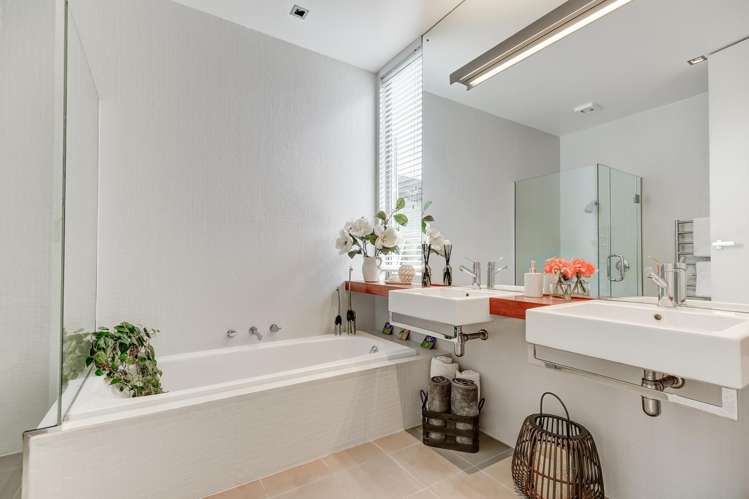 30D Western Line Westmere_15