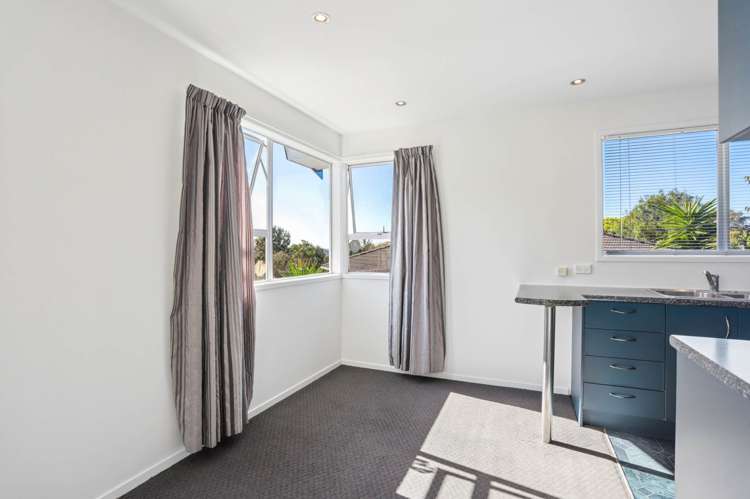 20 Zingaro Place Massey_9