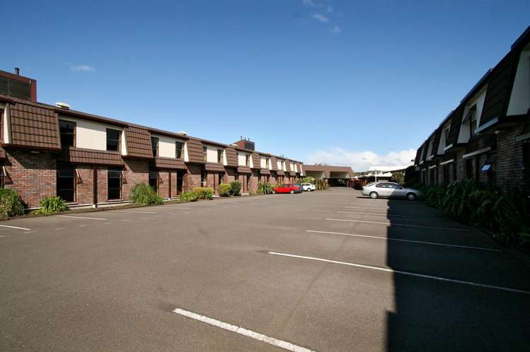 4 Henwood Road Bell Block_12