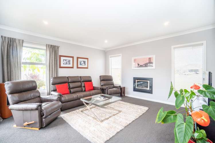 32 Liberty Grove Kelvin Grove_11