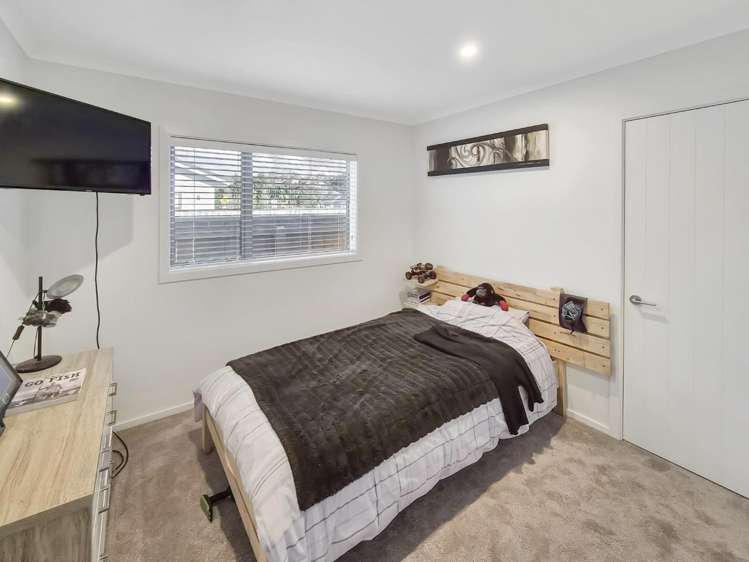 12 Martha Turnell Crescent 1302_11