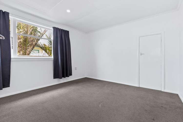 58 Parker Avenue Levin_14
