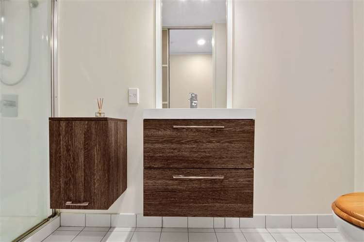 1q/16 Burton Street Grafton_7