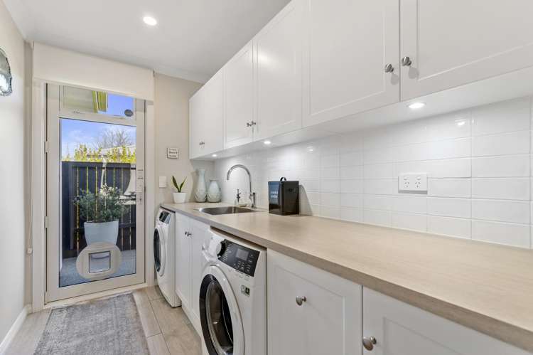 2 Glen Bridge Lane Harewood_16