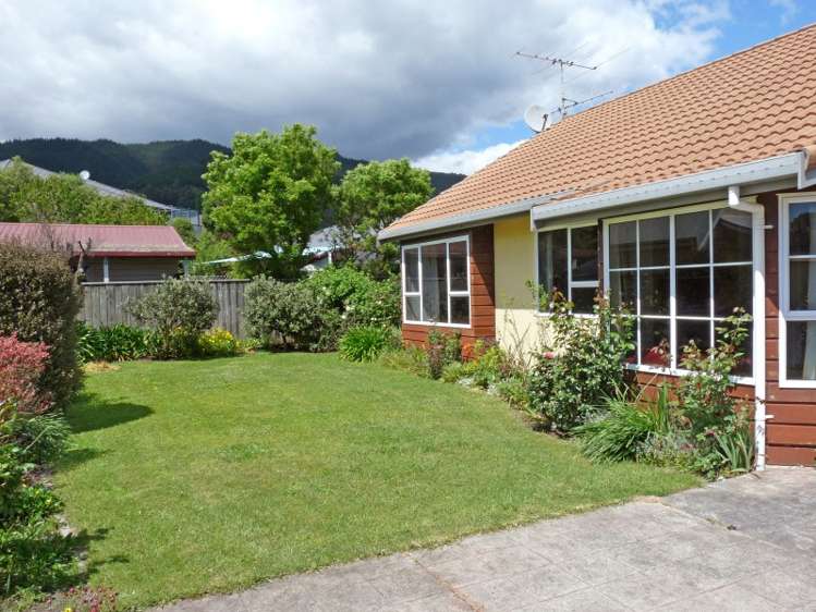 17 Middlebank Drive Richmond_18